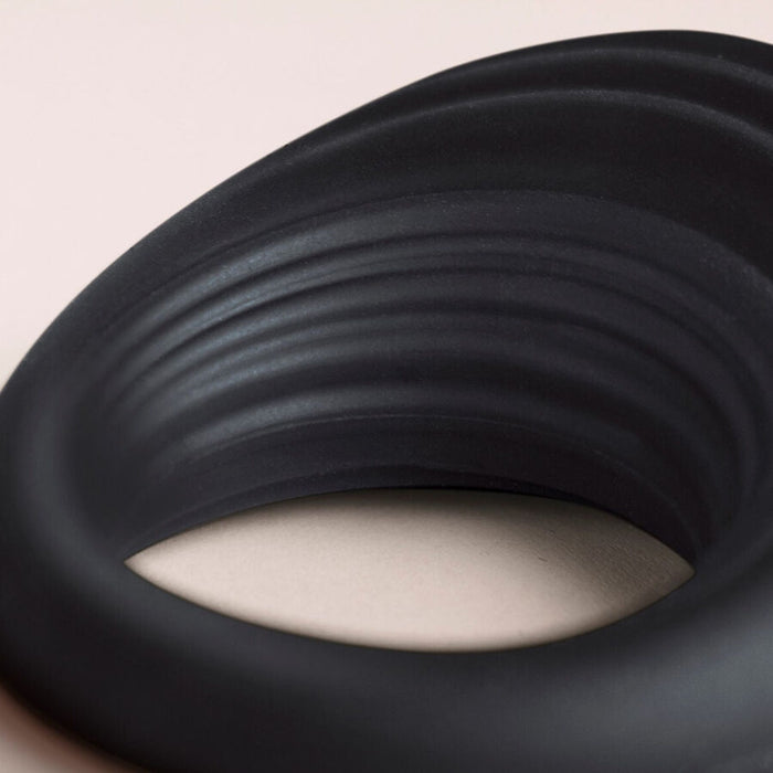 ROCKS-OFF - SPIRE BLACK VIBRATING PENIS RING